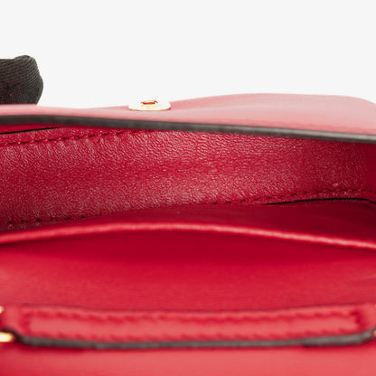 Fendi Vitello Century Opaco Nano Baguette Gürtel-Charm
