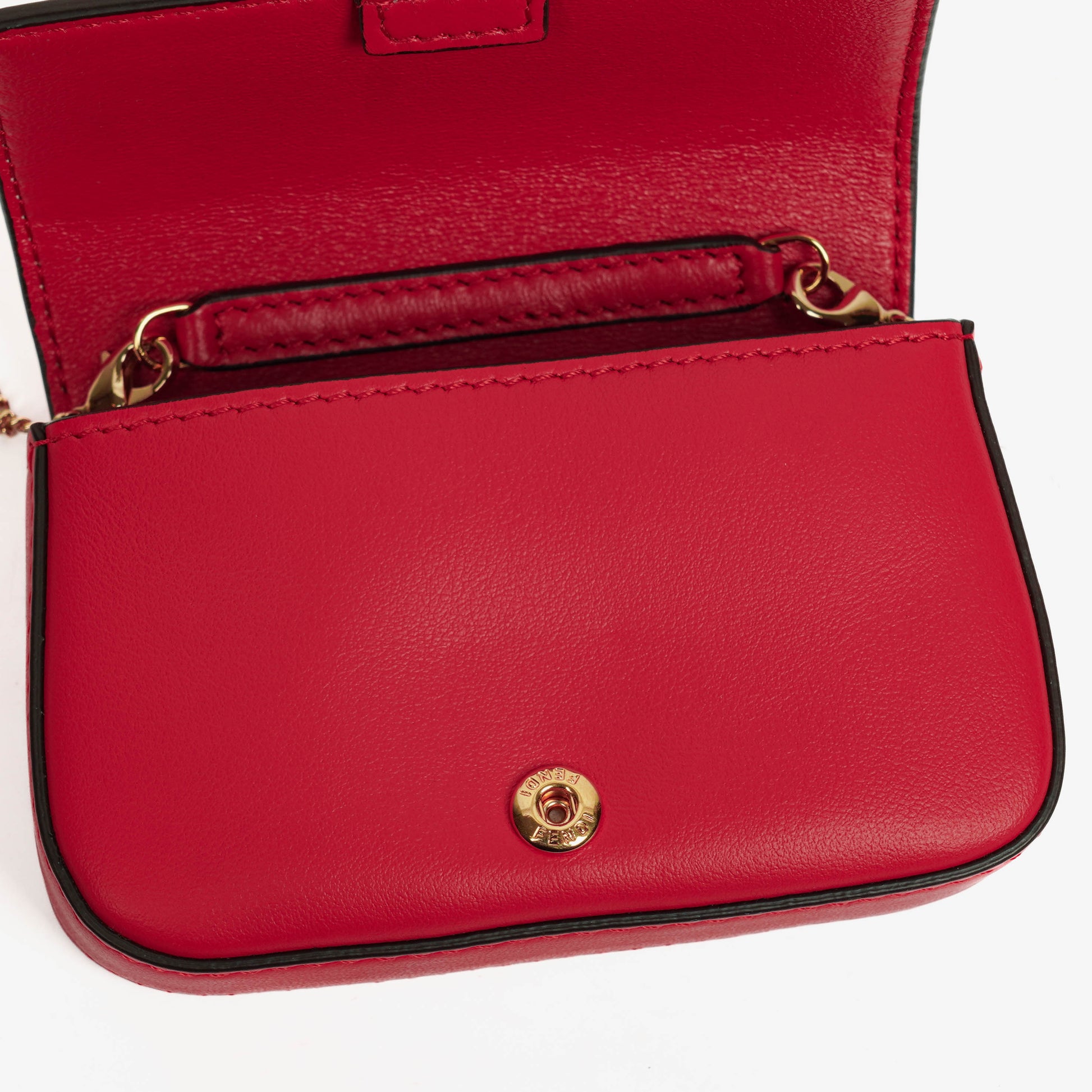 Fendi Vitello Century Opaco Nano Baguette Gürtel-Charm