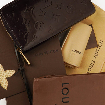 Louis Vuitton Amarante Vernis Zippy Portemonnaie