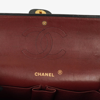 Chanel Vintage Medium Timeless Classic Double Flap Tasche aus schwarzem gestepptem Lammleder mit 24K vergoldeter Hardware und Mademoiselle-Kette