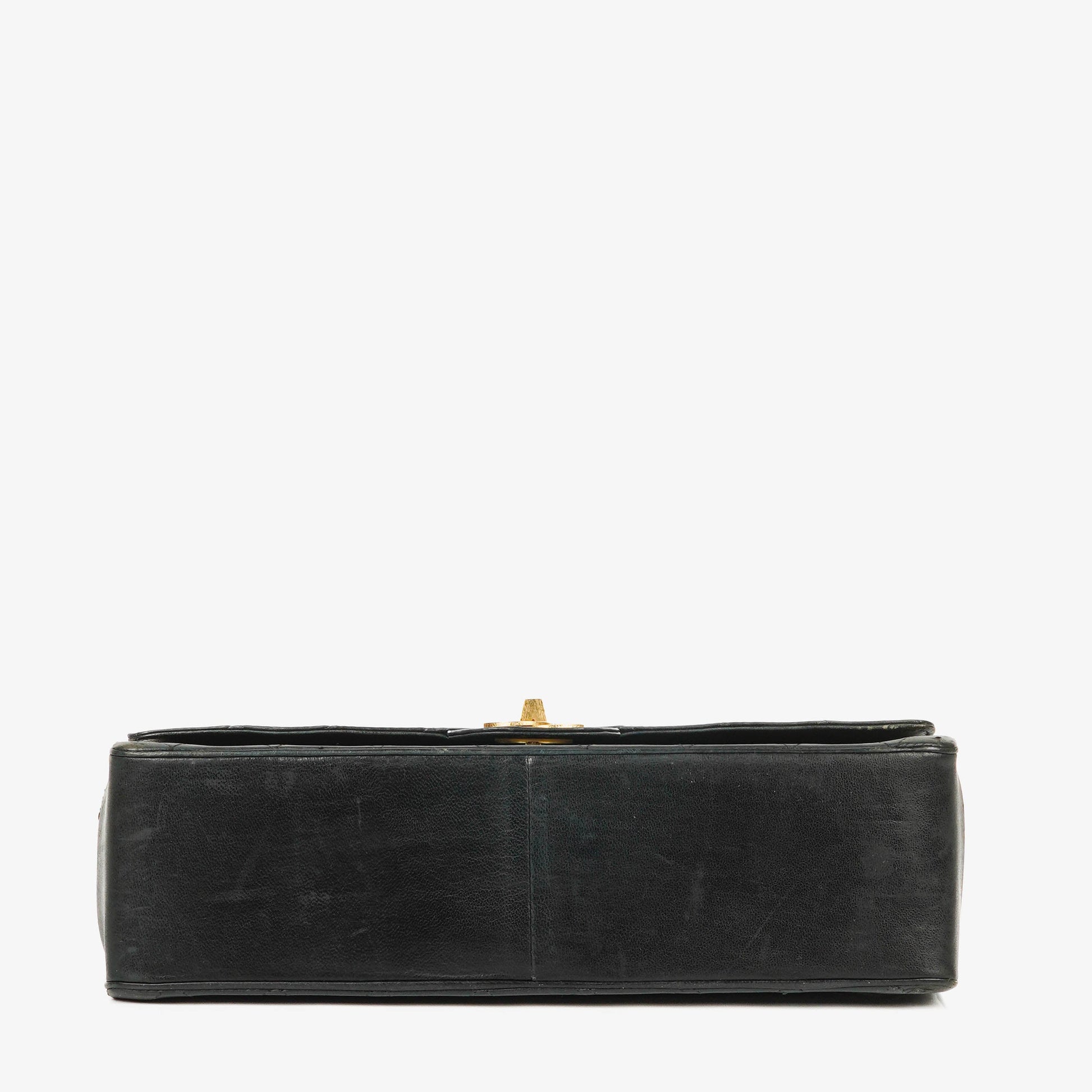 Chanel Vintage Medium Timeless Classic Double Flap Tasche aus schwarzem gestepptem Lammleder mit 24K vergoldeter Hardware und Mademoiselle-Kette