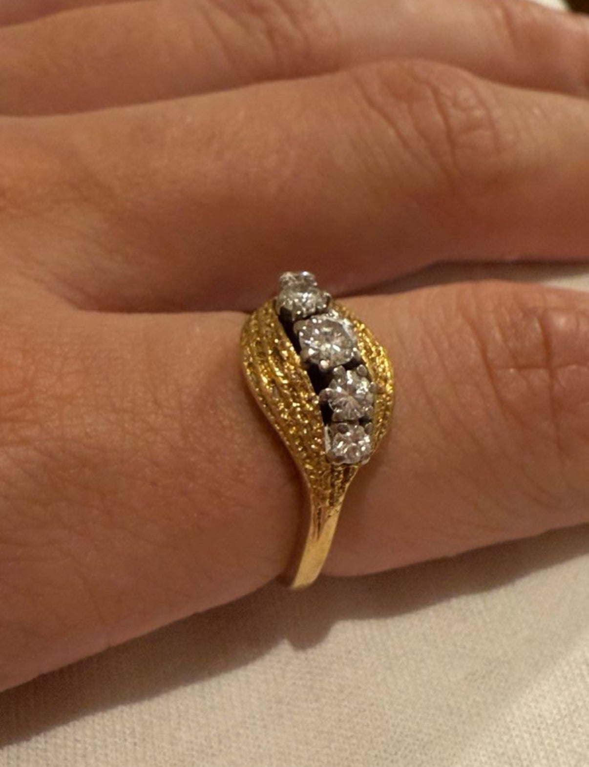 Vintage 750er Goldring mit Diamanten