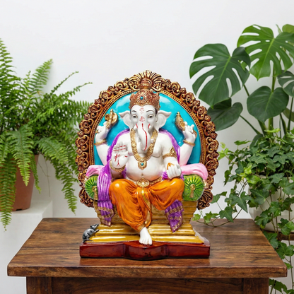 Ganesha auf Thron – 28 cm Statue aus Polyresin