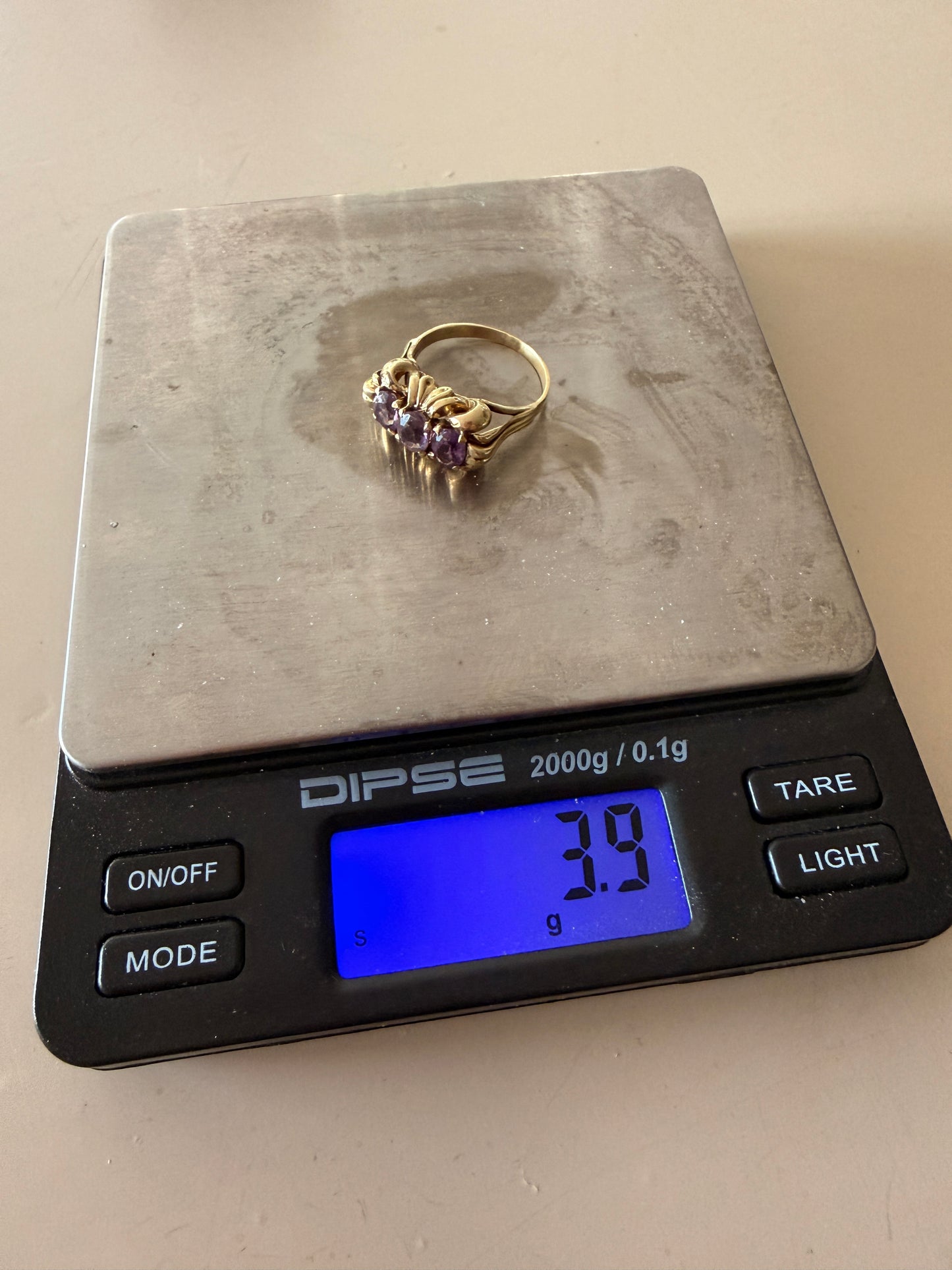 Eleganter Ring mit Amethysten in 585 Gelbgold - Größe 59
