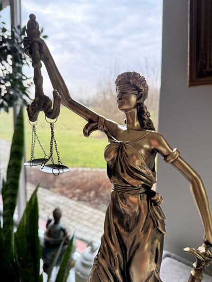 Ancient Greek Goddess Themis – Decorative Bronze Resin Statue