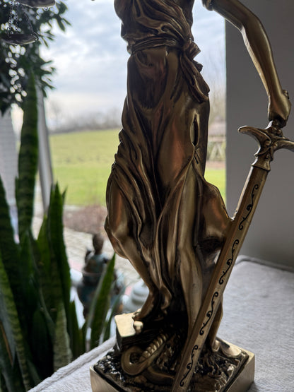 Ancient Greek Goddess Themis – Decorative Bronze Resin Statue