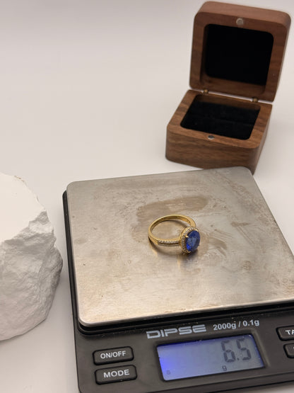 Traumhafter 18K Goldring mit tiefblauem Saphir & Brillanten – Zeitlose Eleganz