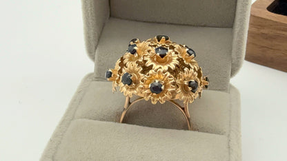 Prachtvolles Saphir-Bouquet: Vintage Cocktailring in 750 Gold, ca. 1960/70