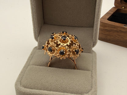 Prachtvolles Saphir-Bouquet: Vintage Cocktailring in 750 Gold, ca. 1960/70
