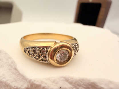 Exklusiver 585 Goldring mit strahlenden Brillanten – Zeitloses Vintage Juwel
