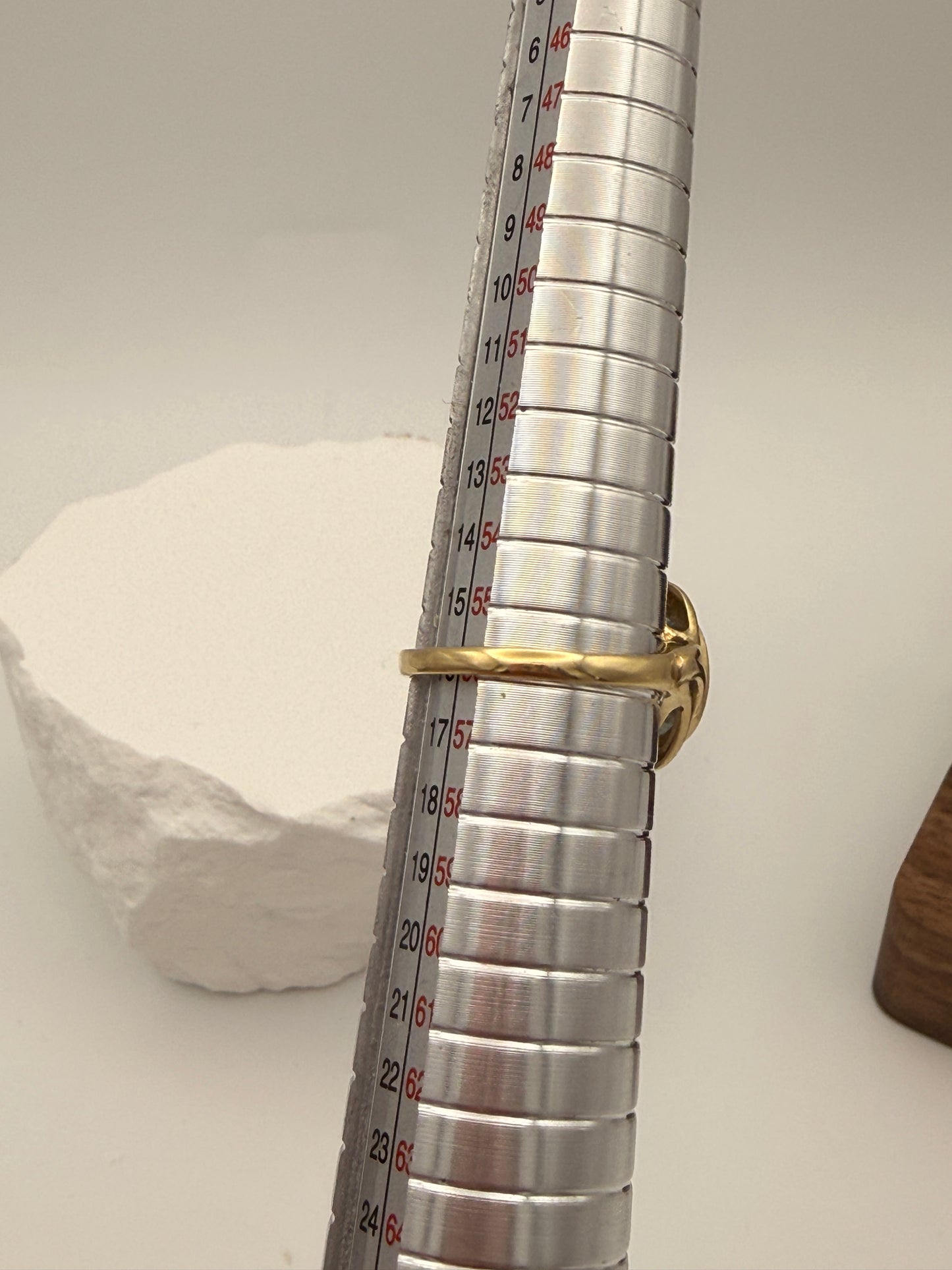 Eisblauer Traum: Vintage Cocktailring 585 Gold mit strahlendem Aquamarin (Gr. 56)