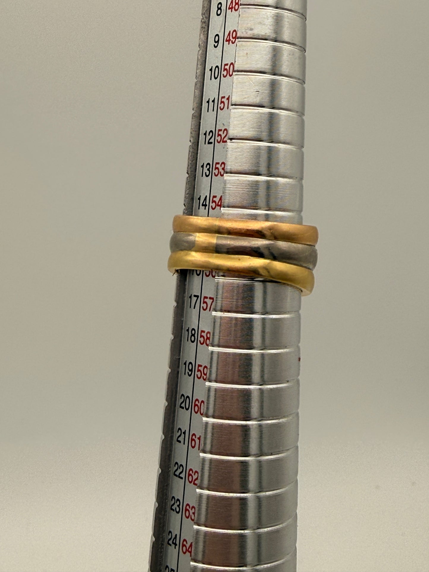 Massiver 18 Karat Gold Ring mit Diamanten • 750 Tricolor Statement Ring