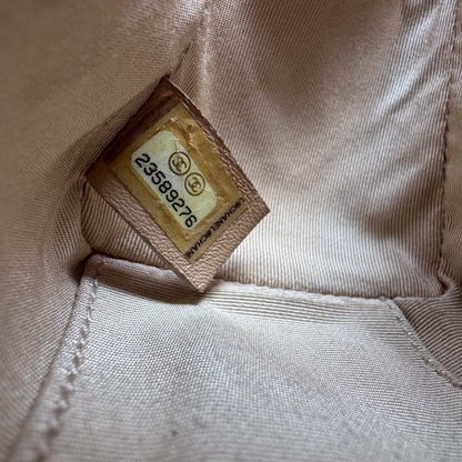 Chanel Label Click Flap Tasche aus rotem gestepptem Kalbsleder mit goldfarbenen Beschlägen