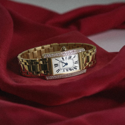 Cartier Tank Américaine 18K Gold Damenuhr mit 99 Diamanten | Elegante Vintage Luxusuhr 750er Gold | Saphirglas Quarzwerk Goldarmband