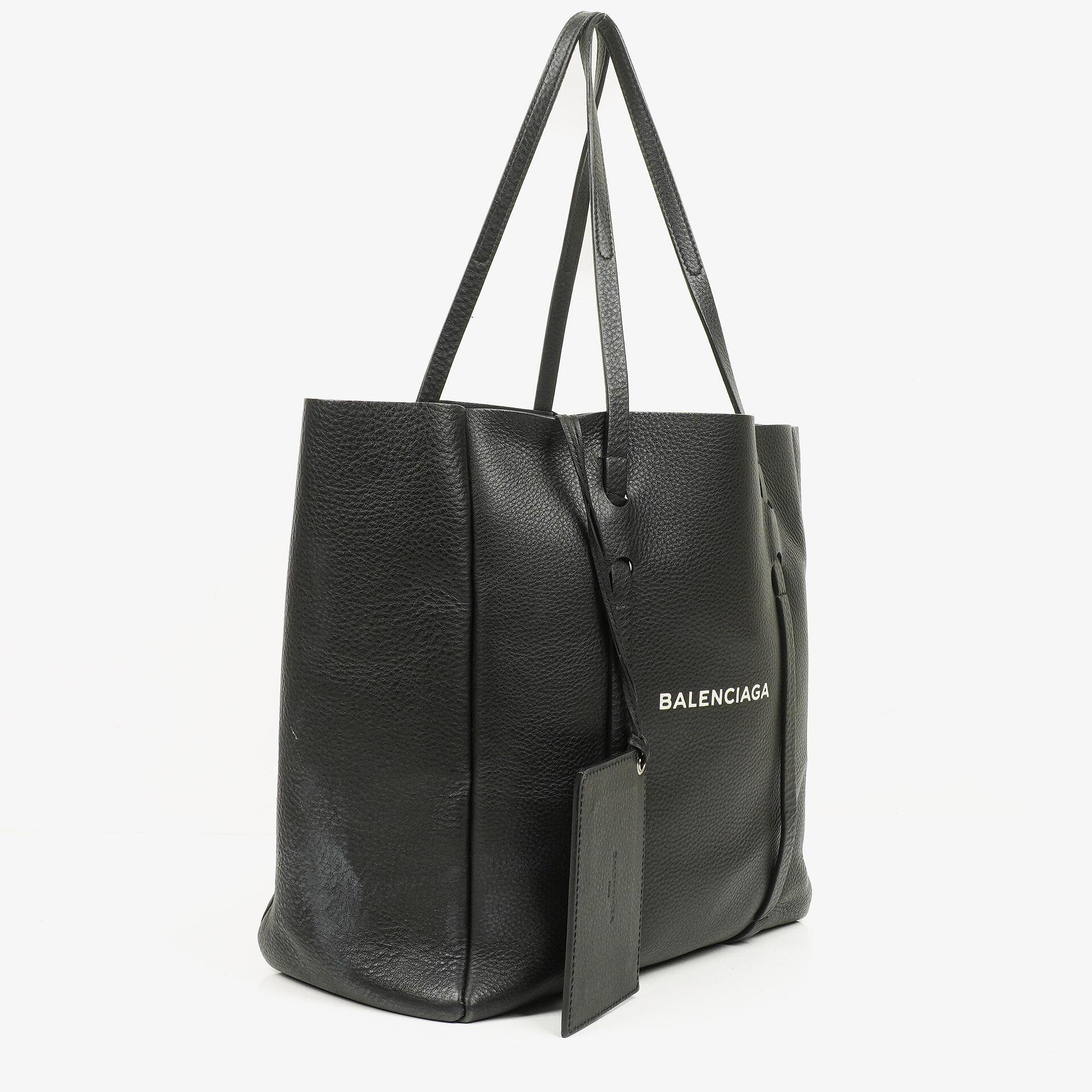 Balenciaga Everyday Tote Medium aus schwarzem genarbtem Kalbsleder