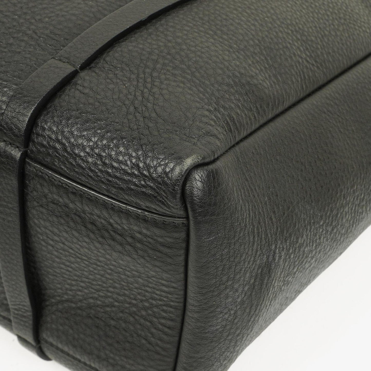 Balenciaga Everyday Tote Medium aus schwarzem genarbtem Kalbsleder