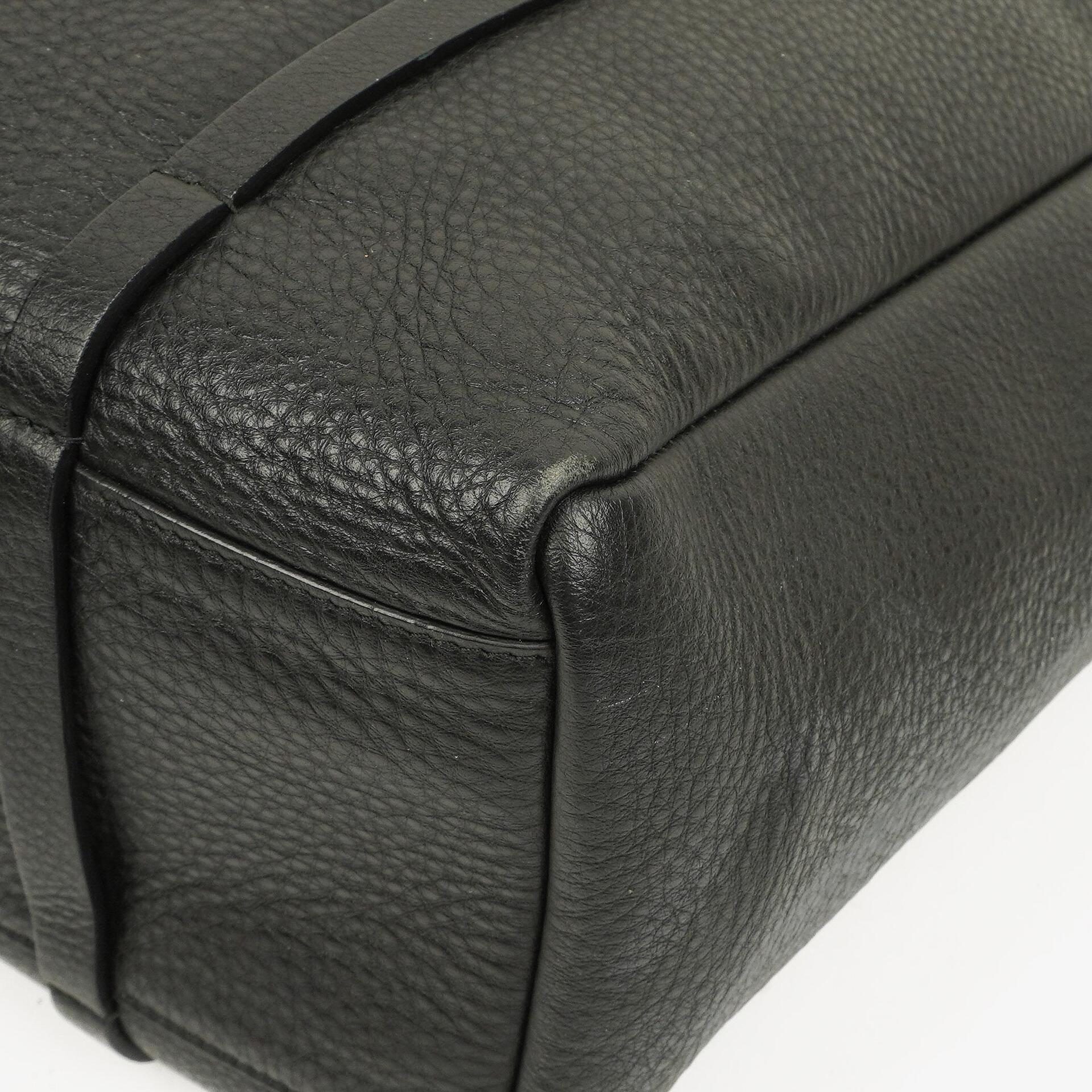Balenciaga Everyday Tote Medium aus schwarzem genarbtem Kalbsleder