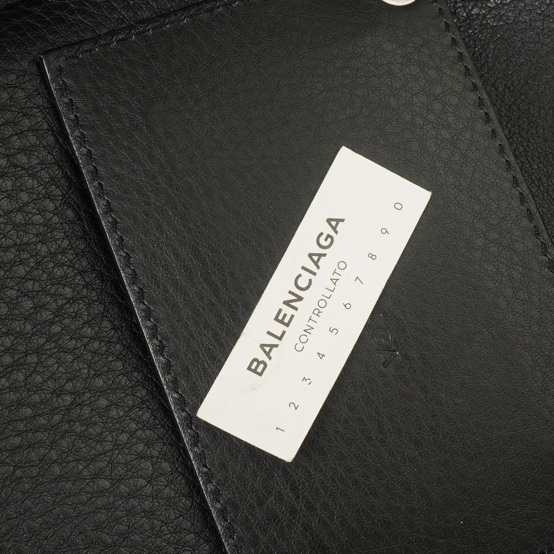 Balenciaga Everyday Tote Medium aus schwarzem genarbtem Kalbsleder