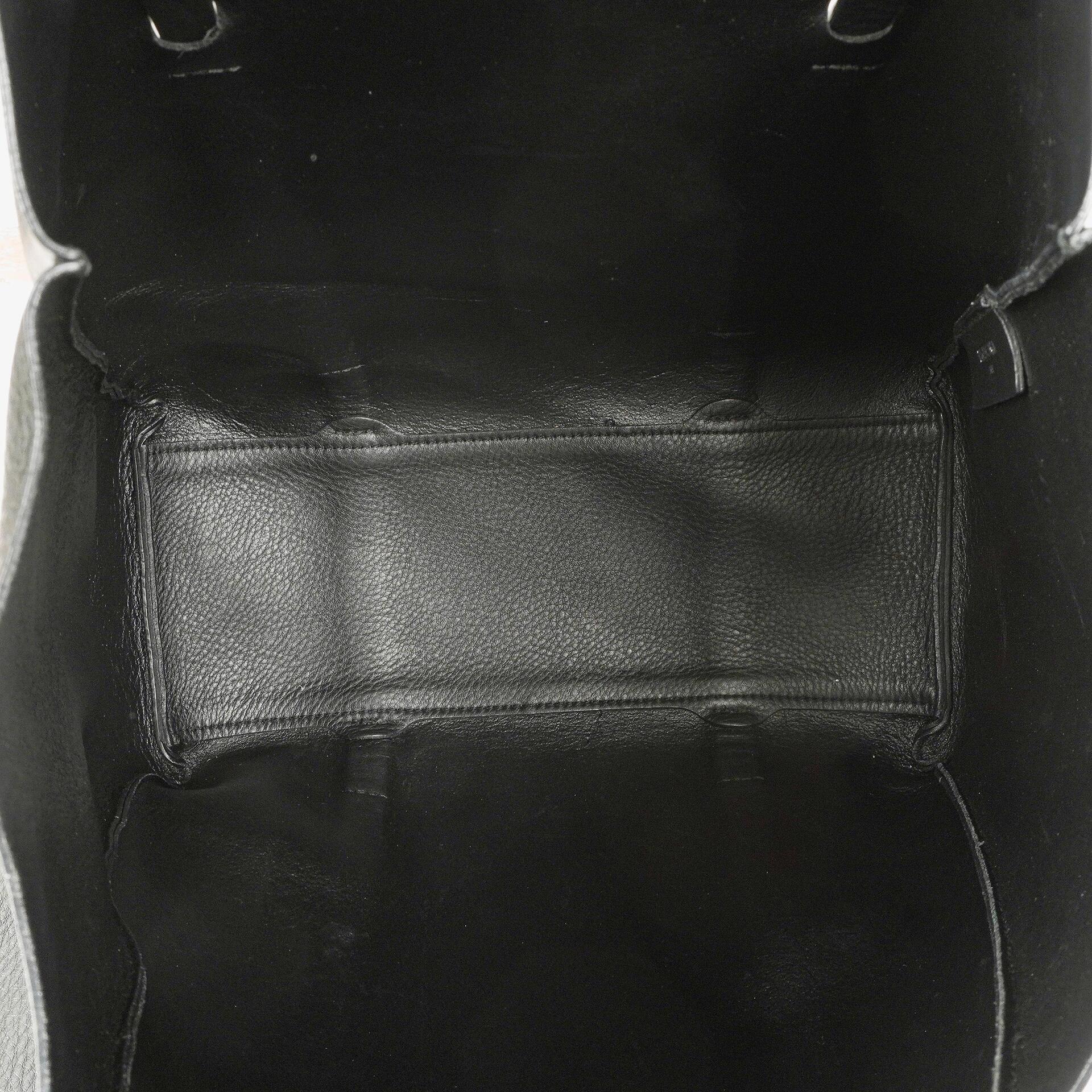 Balenciaga Everyday Tote Medium aus schwarzem genarbtem Kalbsleder