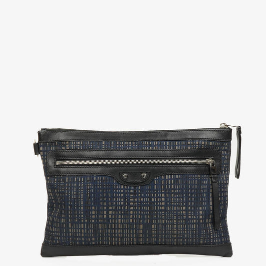 Balenciaga Classic Hardware Clip Clutch aus Leder und Nylon