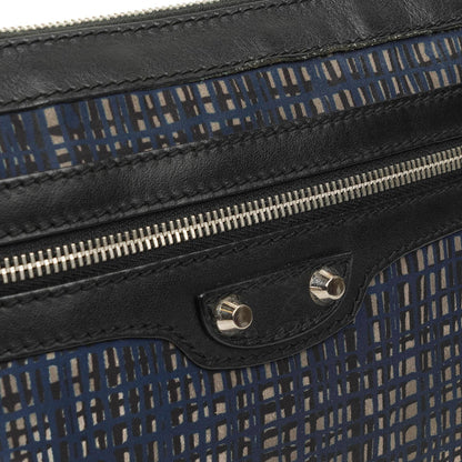 Balenciaga Classic Hardware Clip Clutch aus Leder und Nylon