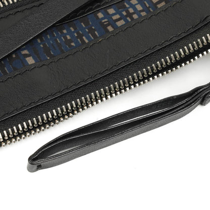 Balenciaga Classic Hardware Clip Clutch aus Leder und Nylon