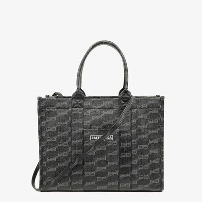 Balenciaga Tote Bag aus beschichtetem Canvas mit BB-Monogramm-Hardware in Schwarz/Weiß