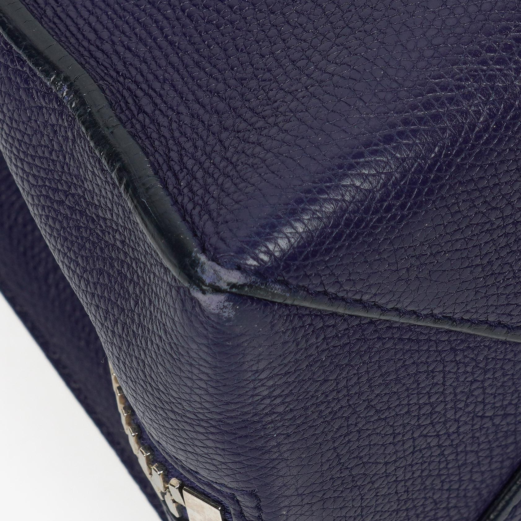 Balenciaga Mini Papier A4 Tote Bag aus navyblauem Kalbsleder