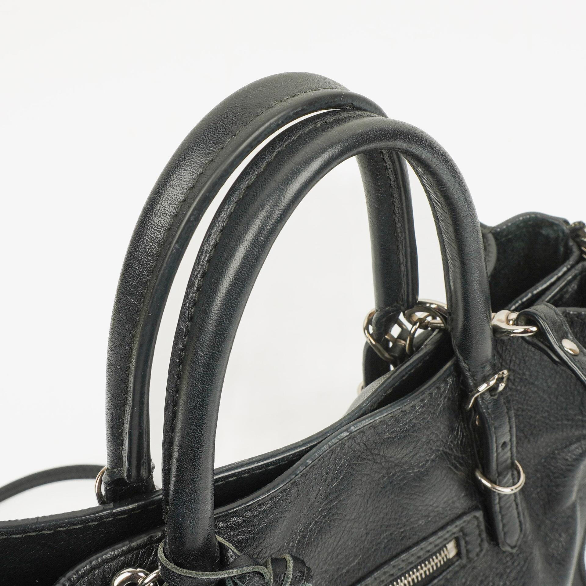 Balenciaga Mini Papier A4 Magnet Tote-Tasche aus Kalbsleder