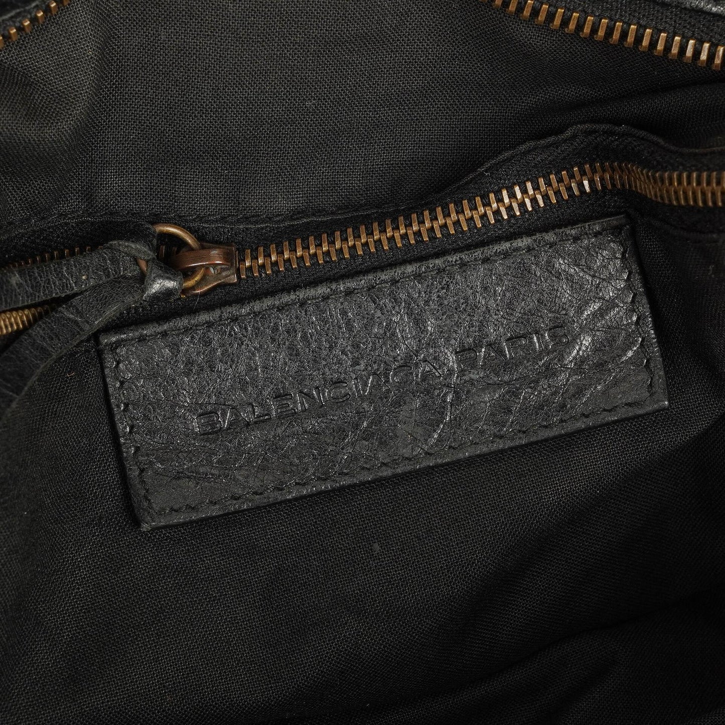 Balenciaga Motorcycle Velo Schultertasche aus schwarzem Lammleder