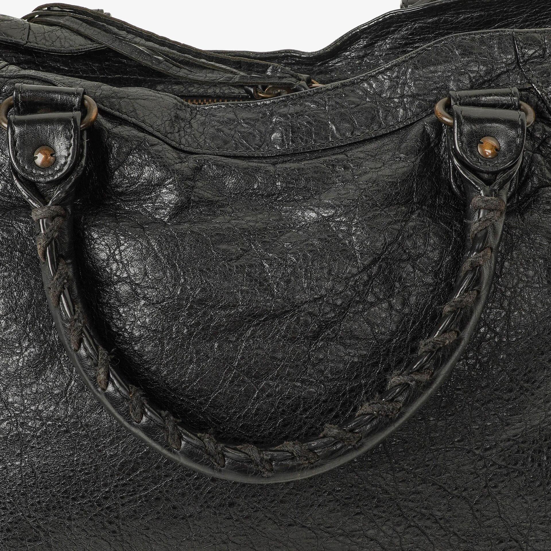 Balenciaga Motorcycle Velo Schultertasche aus schwarzem Lammleder
