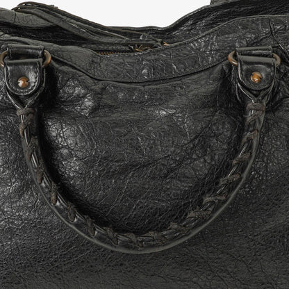 Balenciaga Motorcycle Velo Schultertasche aus schwarzem Lammleder