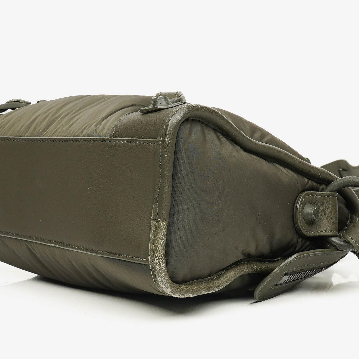 Balenciaga Motocross Classic City Mini Bag aus armygrünem Nylon