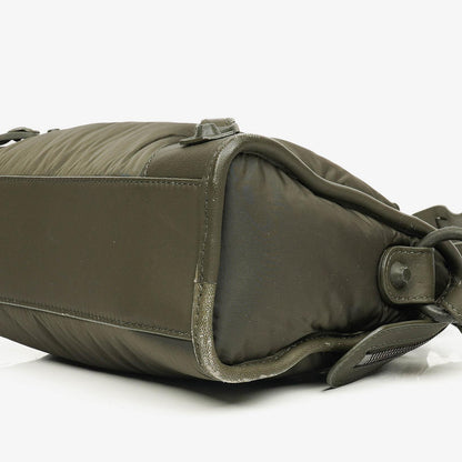 Balenciaga Motocross Classic City Mini Bag aus armygrünem Nylon
