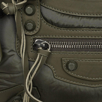 Balenciaga Motocross Classic City Mini Bag aus armygrünem Nylon