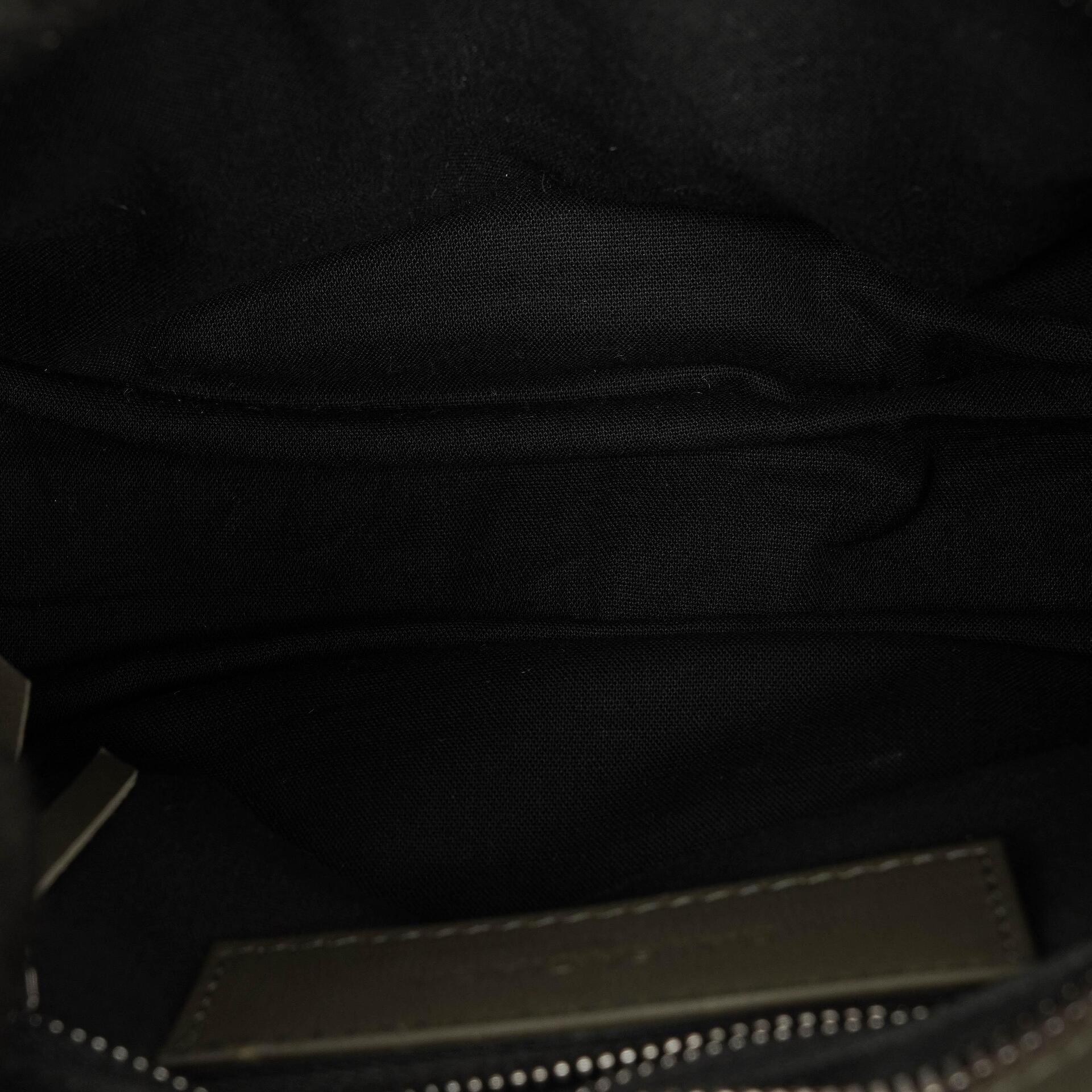 Balenciaga Motocross Classic City Mini Bag aus armygrünem Nylon