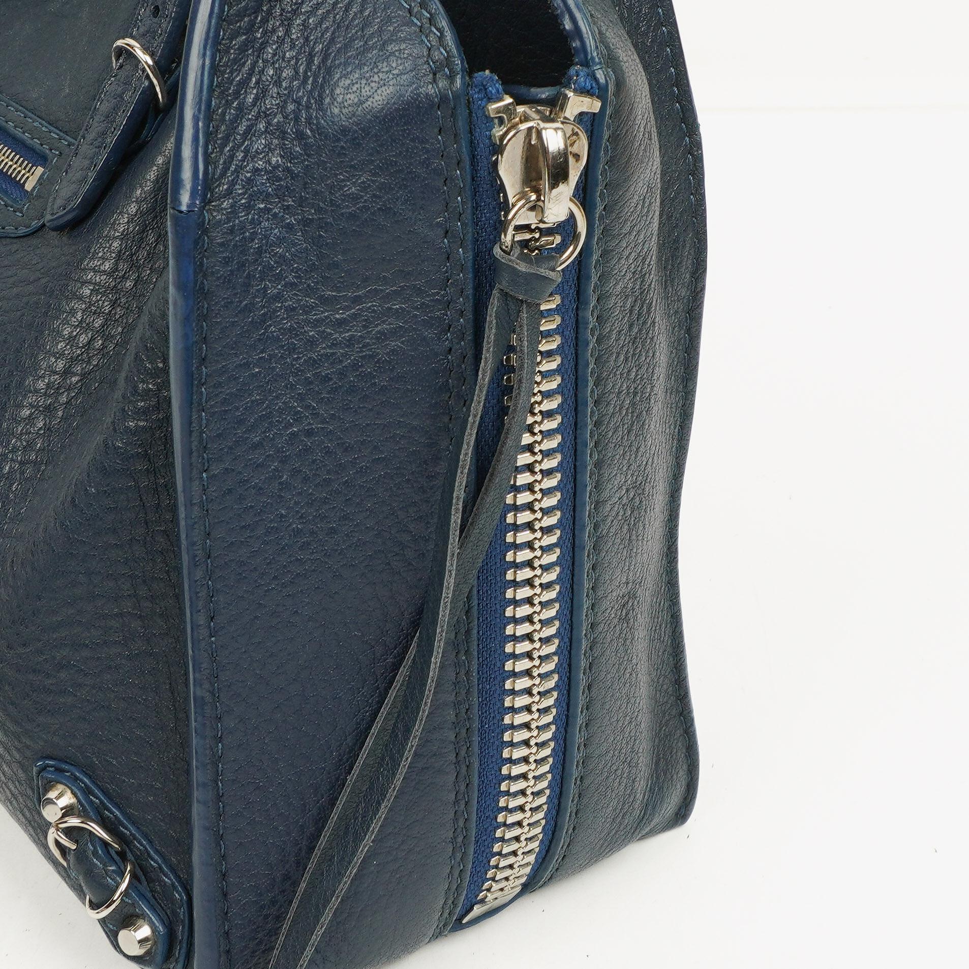 Balenciaga Papier A4 Magnet Tote Bag Small aus Kalbsleder
