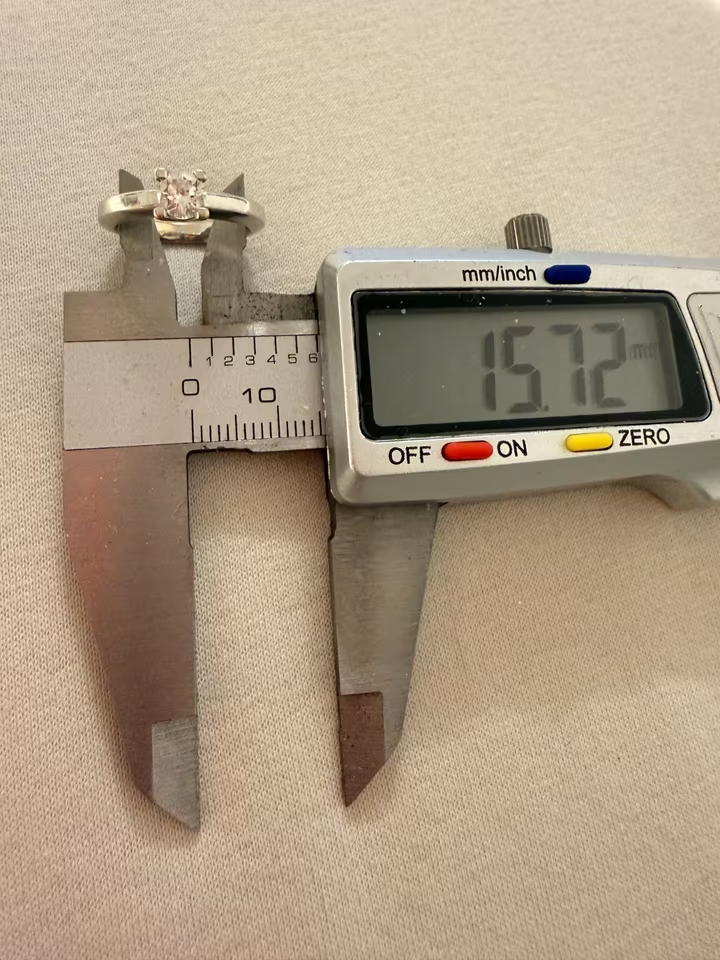 Exklusiver 750er Weißgold Solitär-Ring mit 0,57ct Brillant