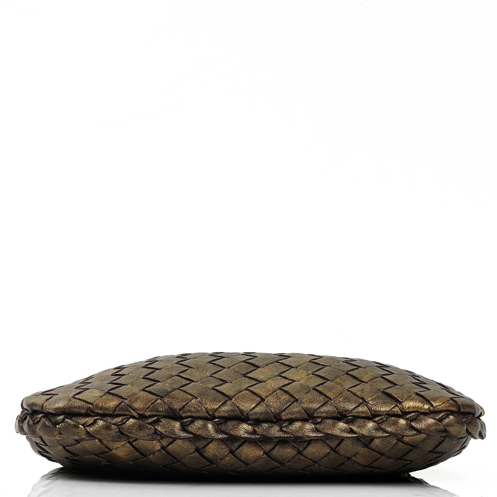 Bottega Veneta Mini Veneta Hobo Tasche aus Nappa Intrecciato in gealtertem Gold
