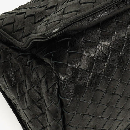 Bottega Veneta Schwarze Intrecciato Leder Geflochtener Griff Klapp-Schultertasche