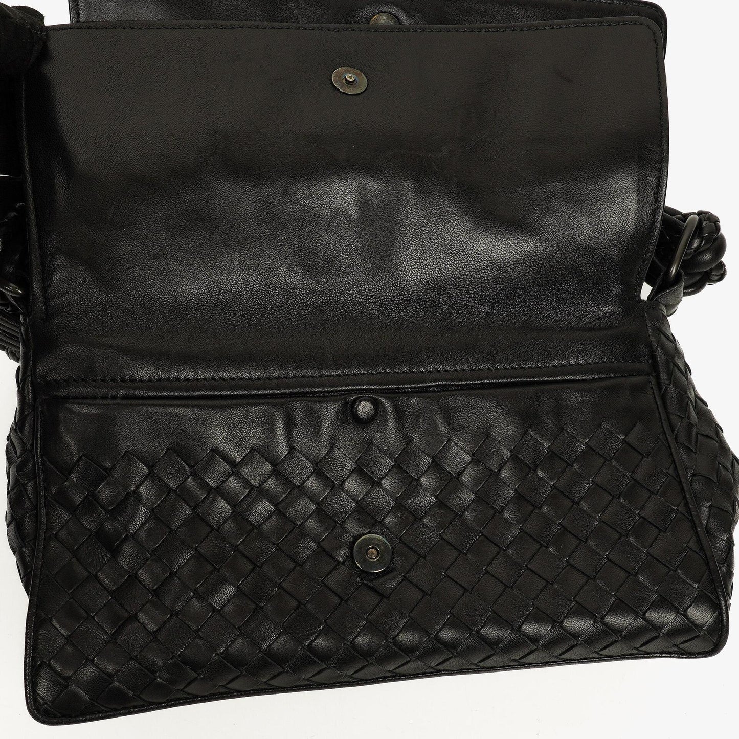 Bottega Veneta Schwarze Intrecciato Leder Geflochtener Griff Klapp-Schultertasche