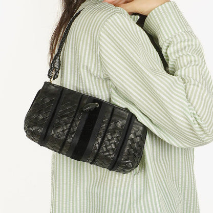 Bottega Veneta Intrecciato Schultertasche aus schwarzem Leder