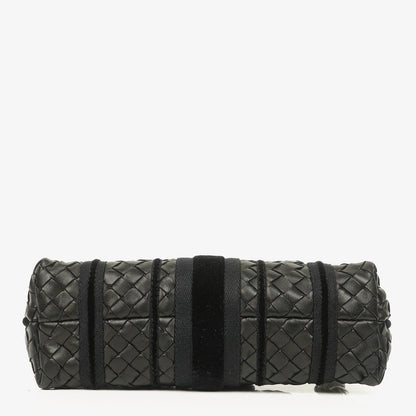 Bottega Veneta Intrecciato Schultertasche aus schwarzem Leder