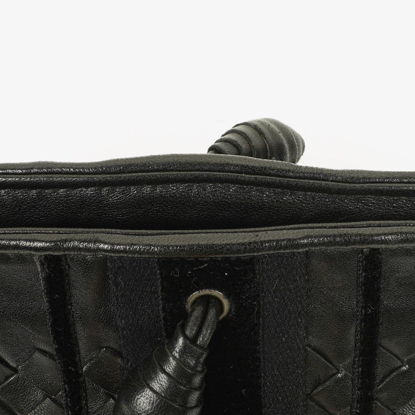 Bottega Veneta Intrecciato Schultertasche aus schwarzem Leder