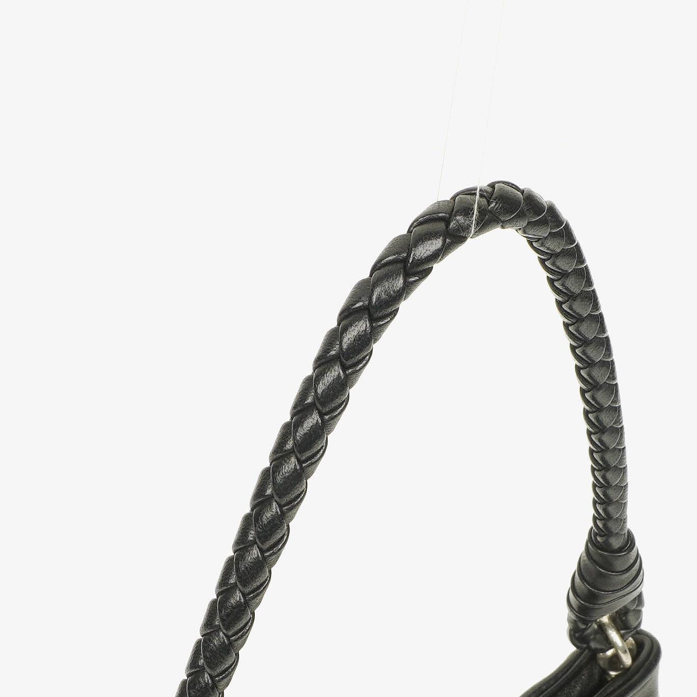 Bottega Veneta Intrecciato Schultertasche aus schwarzem Leder