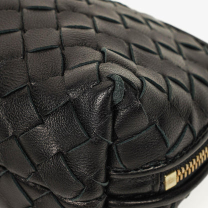 Bottega Veneta Kosmetiktasche aus schwarzem Intrecciato Nappaleder