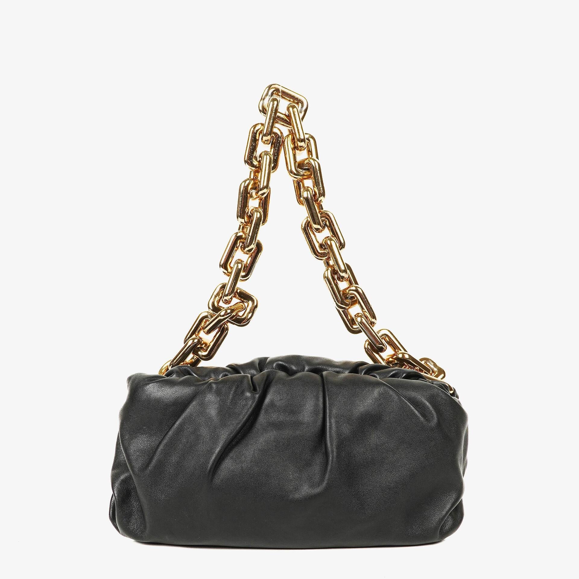 Bottega Veneta Chain Pouch Tasche aus schwarzem Leder