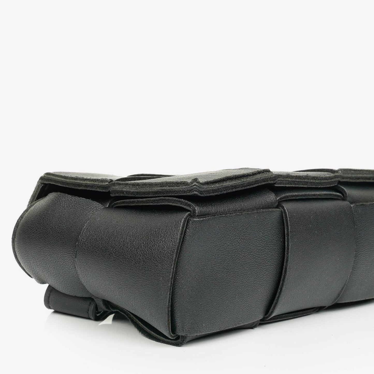 Bottega Veneta Schwarze Nappa Intreccio The Belt Cassette Umhängetasche