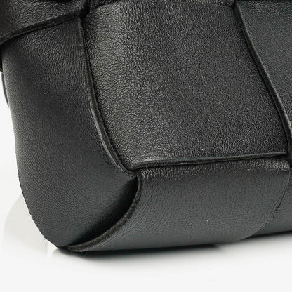 Bottega Veneta Schwarze Nappa Intreccio The Belt Cassette Umhängetasche