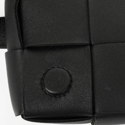 Bottega Veneta Schwarze Nappa Intreccio The Belt Cassette Umhängetasche